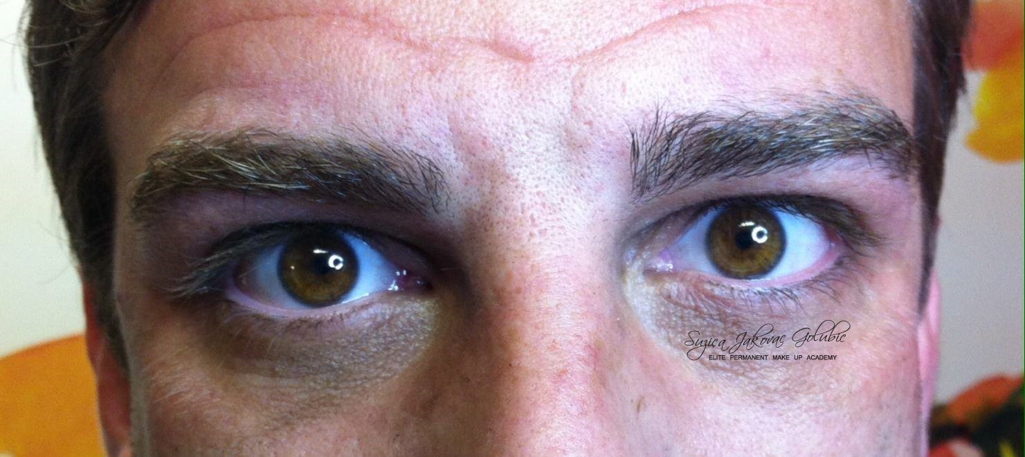 Muski Eyeliner